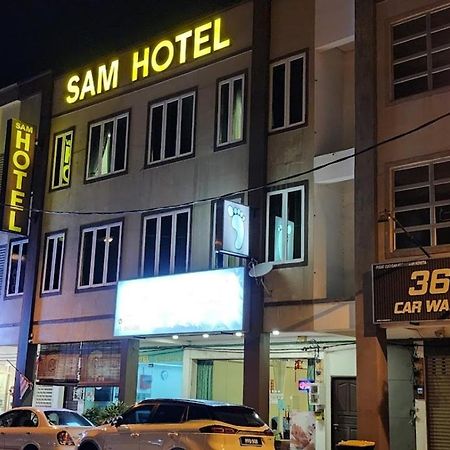Sam Hotel Sitiawan Exterior foto