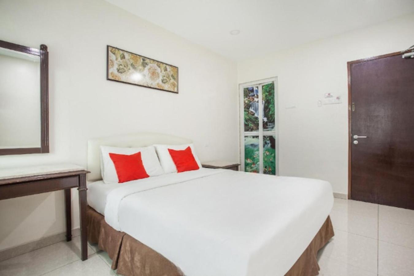 Sam Hotel Sitiawan Exterior foto
