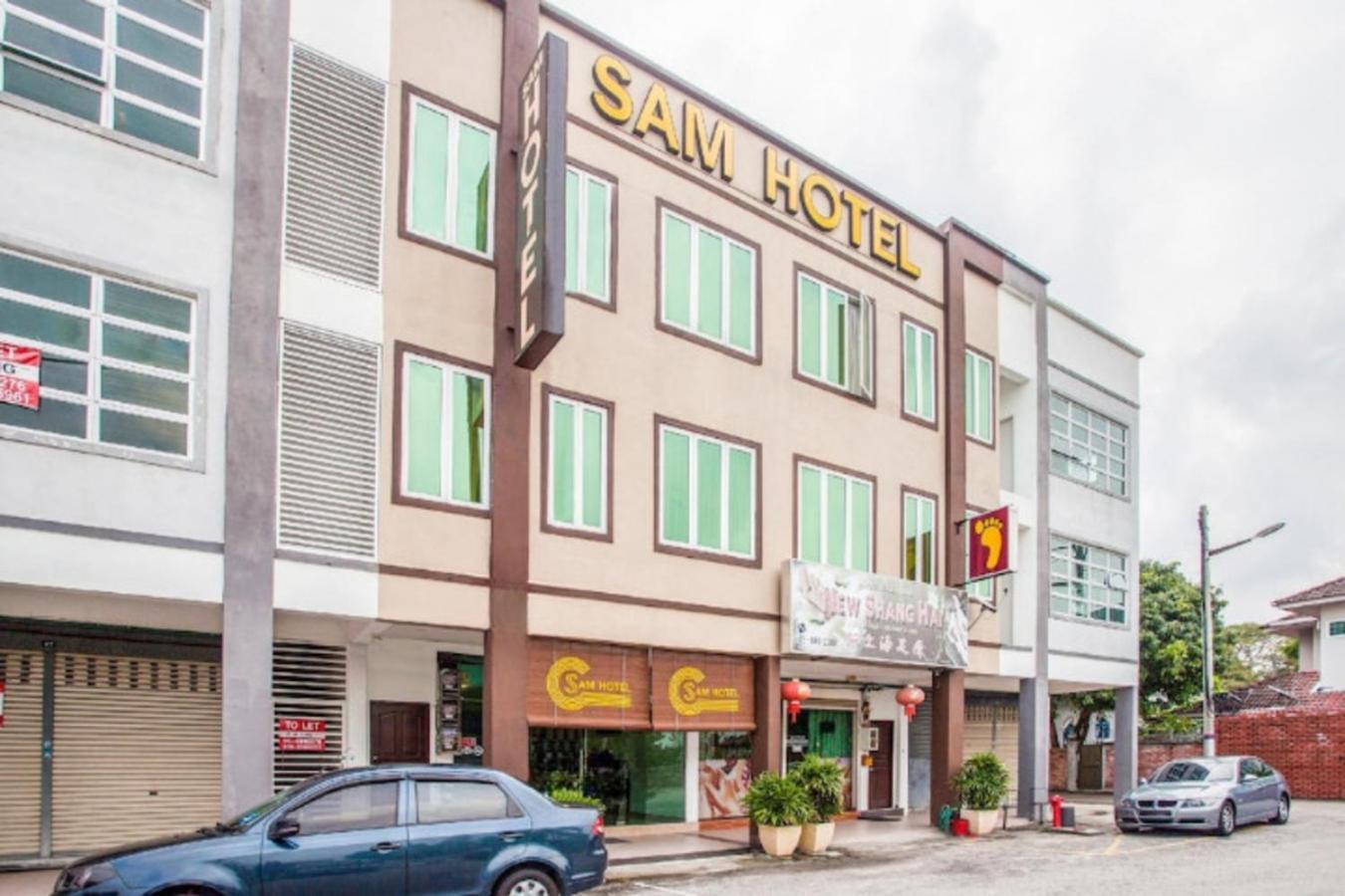 Sam Hotel Sitiawan Exterior foto